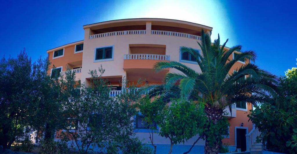 Villa Marija Марина Екстериор снимка